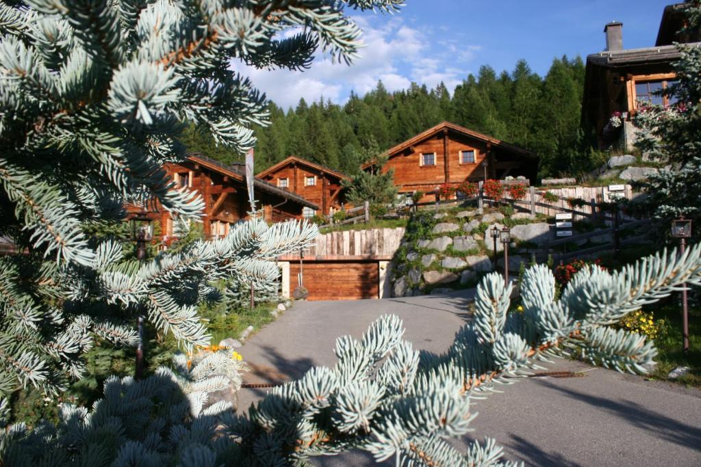 Park Chalet Village Ливиньо Экстерьер фото